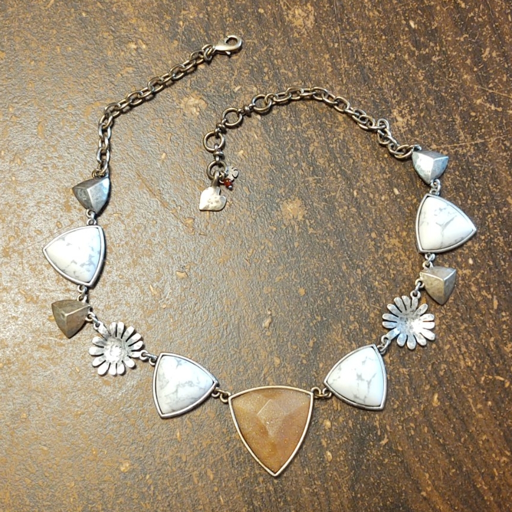 Lucky brand statement necklace, like new